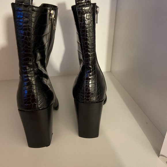 Steve Madden Reegan Booties - Picture 5 of 6